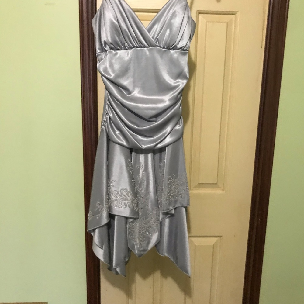 Multiple Homecoming dresses - Picture 3 of 8